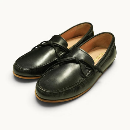 The New Loafer Lady — Black · Archive No.0825