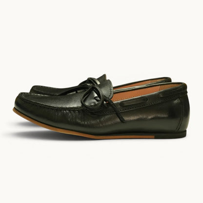 The New Loafer Lady — Black · Archive No.0825
