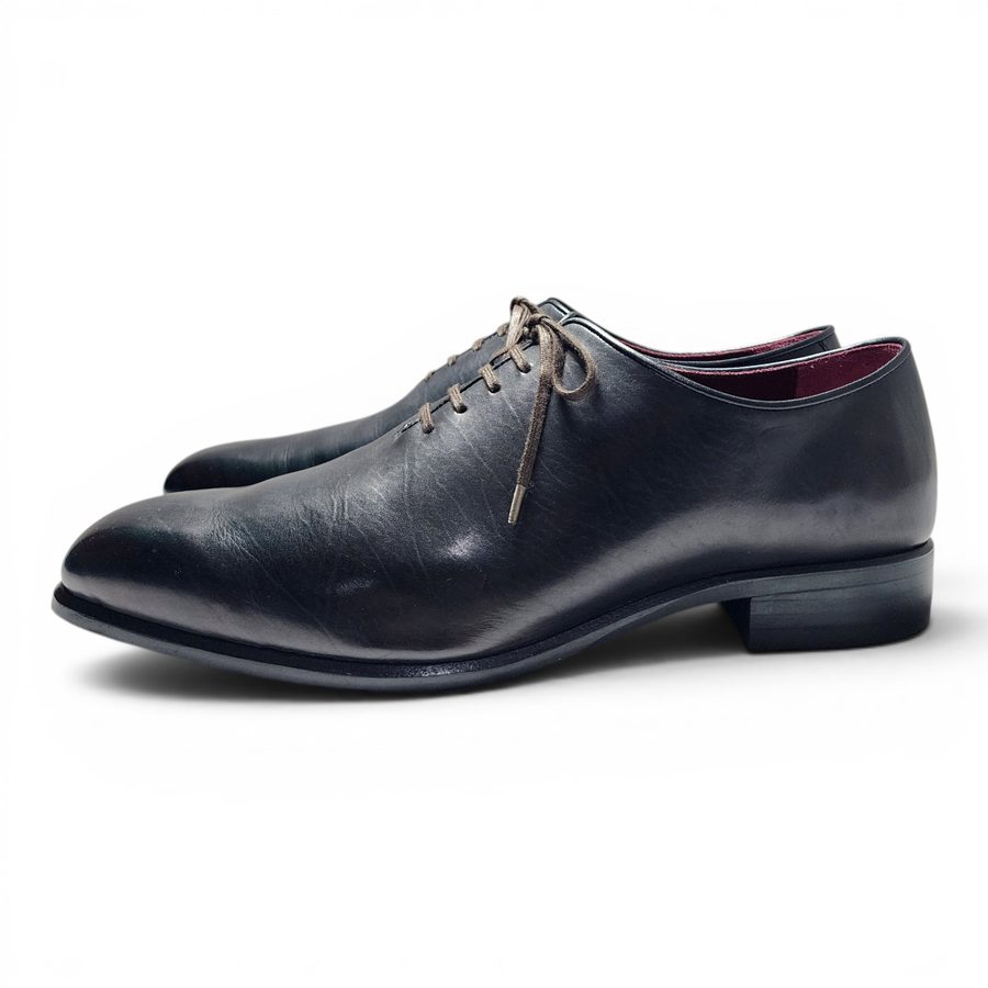 MP Wholecut Oxford — Black · Archive No.0879