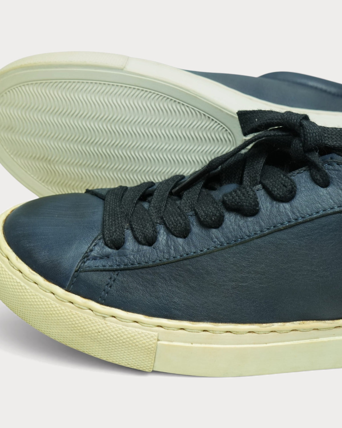 Low-Top Sneaker · Navy · Archive No.1574