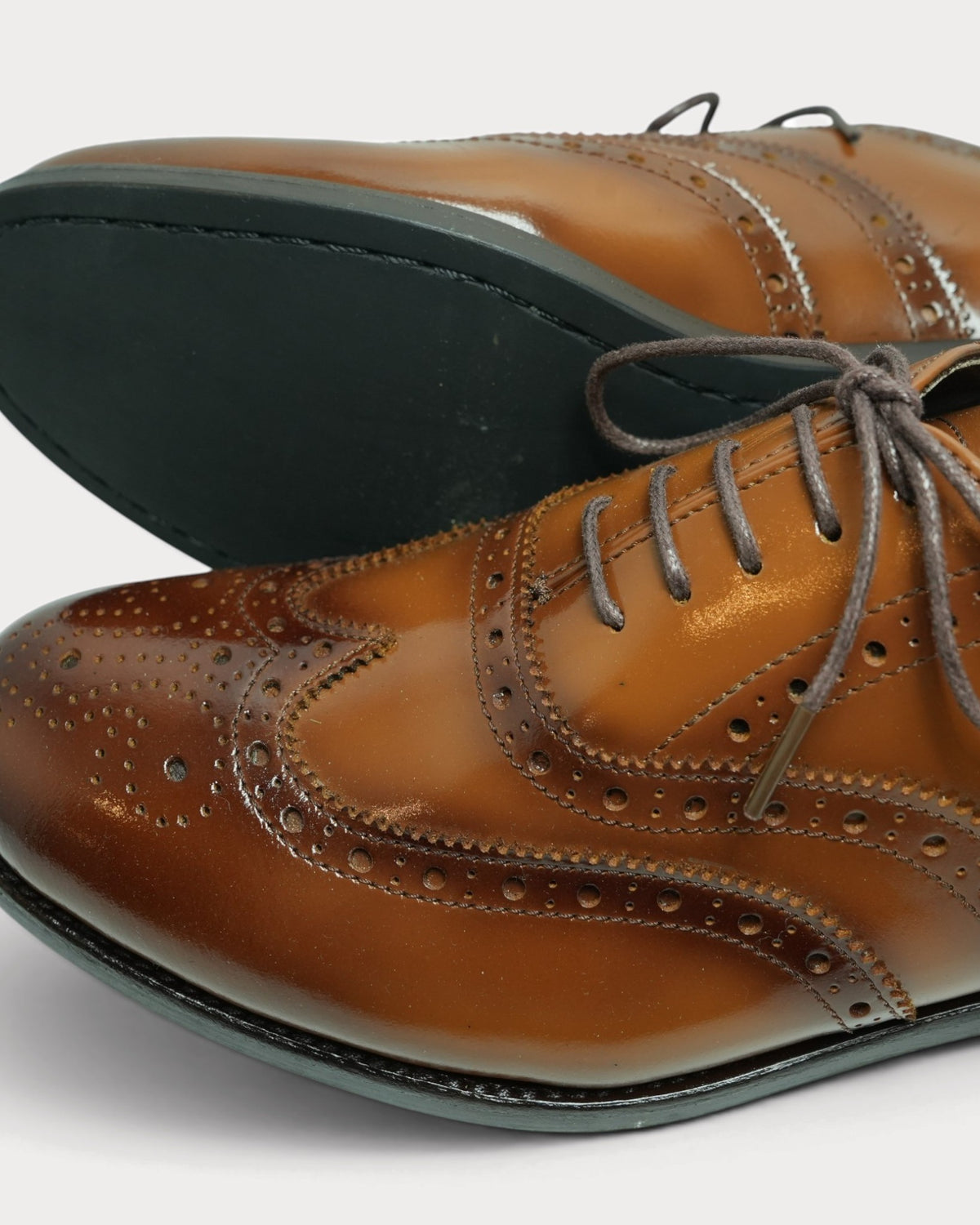 Captoe Oxford Brogue (Earlier Edition) · Brown · Archive No.1590