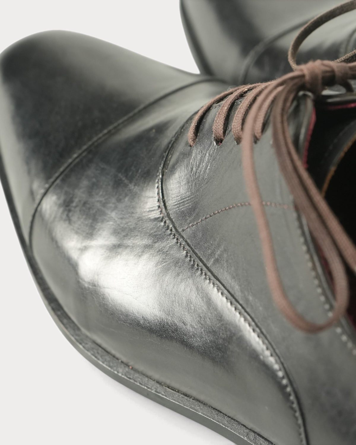 Masterpiece Captoe Oxford (Chisel) · Black · Archive No.1851