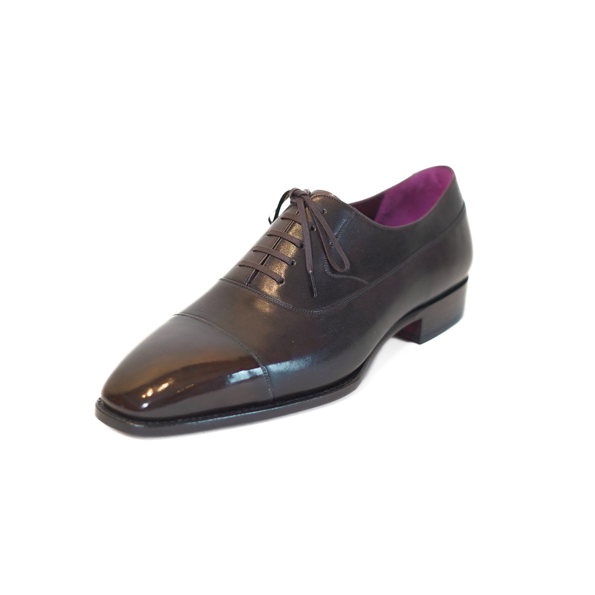 MANGO MOJITO Balmoral Oxford dress shoe in dark brown leather with a soft chisel toe and burgundy interior lining.