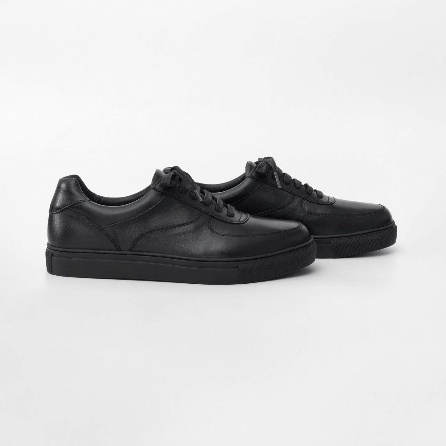 [New Arrival] Forma Sneaker - Black