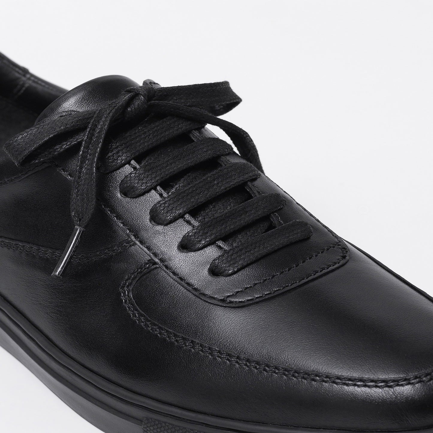 [New Arrival] Forma Sneaker - Black